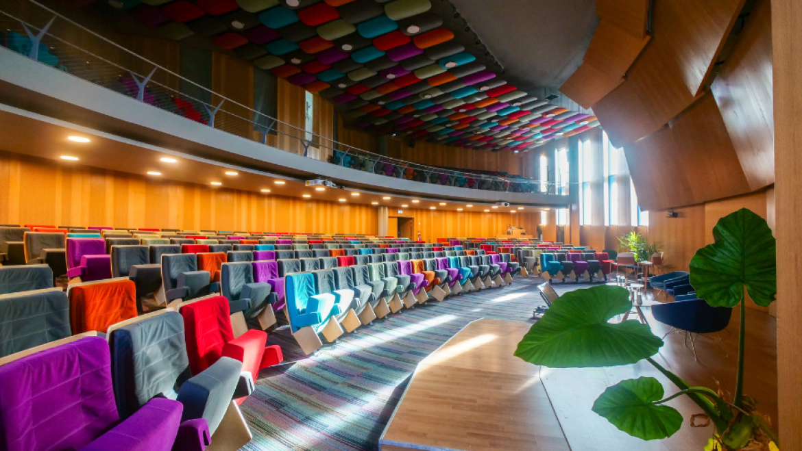 2. amphi