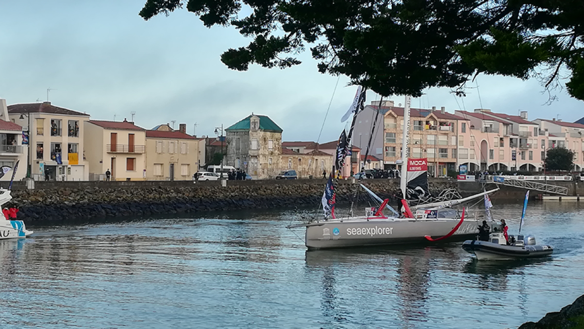 Défilé des bateaux dans le chenal