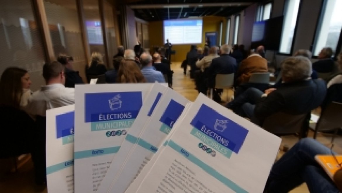 Municipales 2026 réunions des candidats aux élections