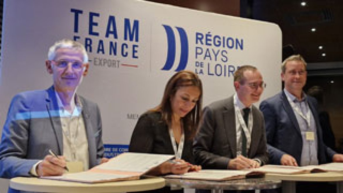 Signature protocole renouvellement TFE Région
