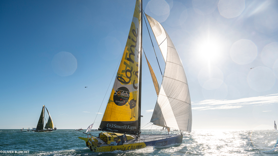 Bateau mie caline en mer