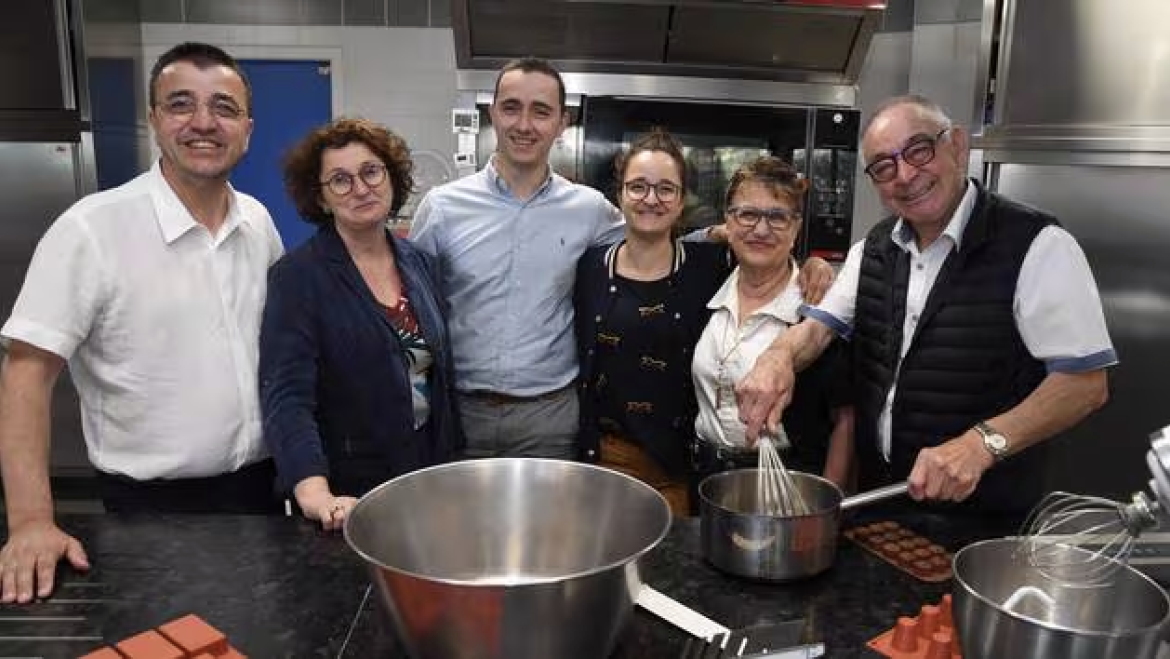 049 - photo AE80 sept 25 groupe Fuseau