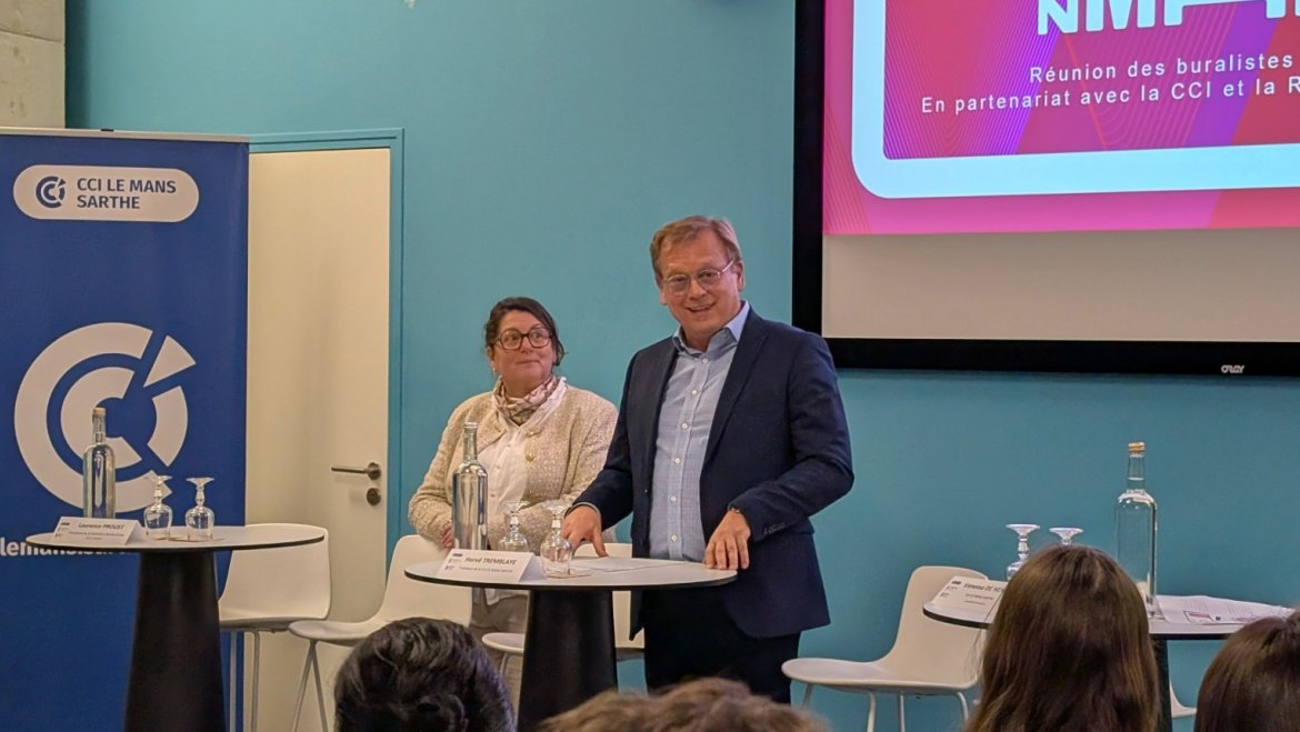 Hervé Tremblaye, président de la CCI Le Mans Sarthe, a accueilli la Fédération des buralistes de la Sarthe et sa présidente Laurence Proust, pour une présentation des dispositifs d'aides à destination des buralistes.