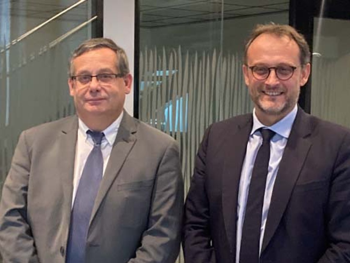 Hervé Rivoalen, directeur régional d'EDF, et Frédéric Thébault, directeur régional Commerce Ouest d'EDF.