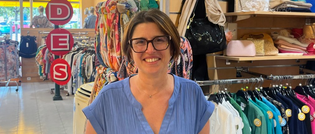 Laetitia Langlais, vêtements Paugoy à Écommoy et La Flèche.