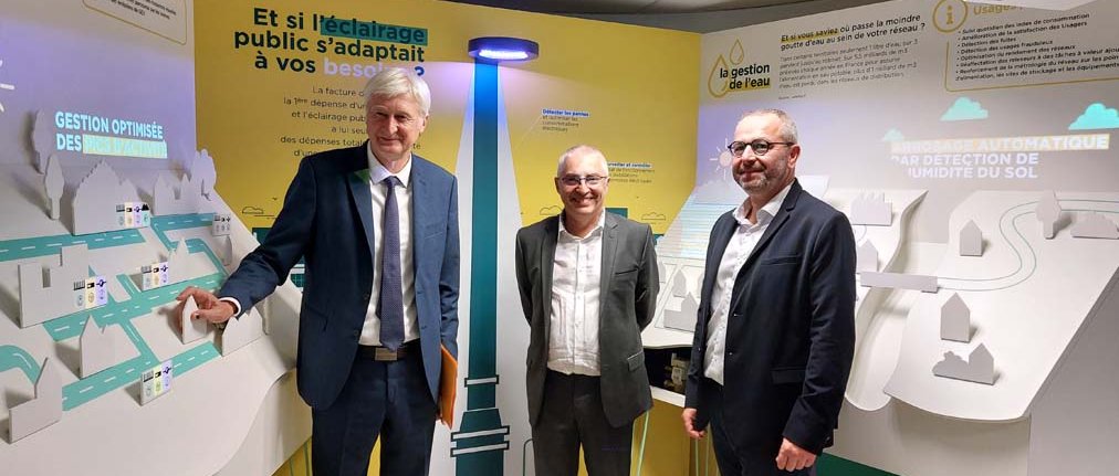 Dominique Le Mèner, président du Conseil départemental, Rémi Carrière, directeur de Sartel, et Nicolas Hecq, directeur technique de Sarthe numérique.