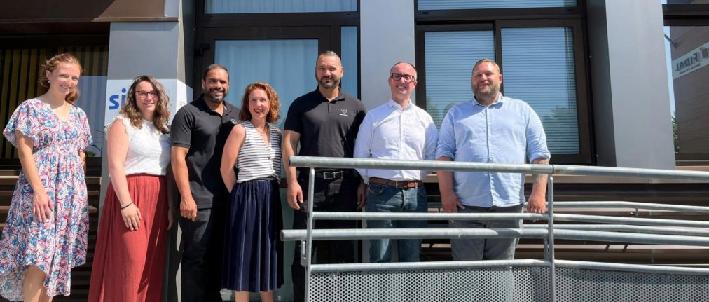 Le groupe de travail investi dans le programme d'intrapreneuriat avec Simon Fouchet, dirigeant de SF Security (2e en partant de la droite).